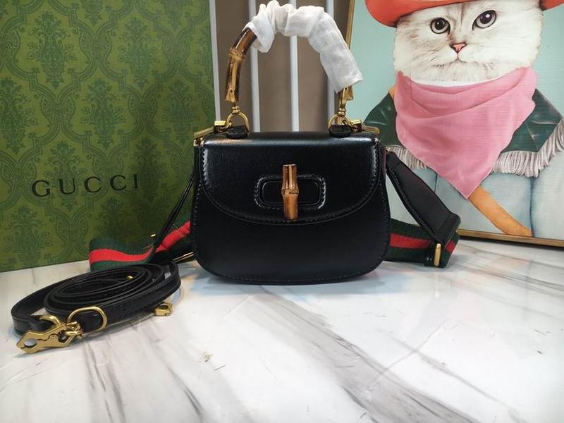 Gucci Handbags 260